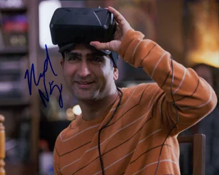 Kumail Nanjiani autograph