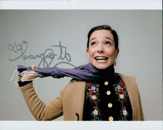 Marguerite Moreau autograph