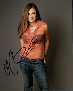 Cerina Vincent autograph