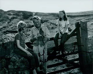 Fiona Fullerton autograph