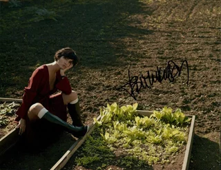 Tuba Buyukustun autograph