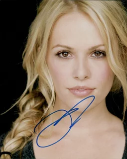 Natalie  Hall autograph