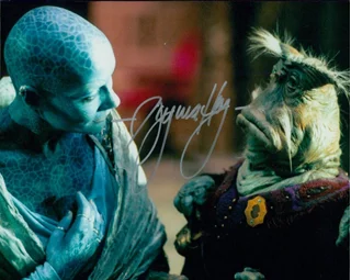 Virginia Hey autograph