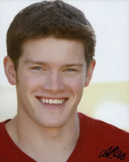 Alex MacNicoll autograph