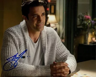 Gilles Marini autograph