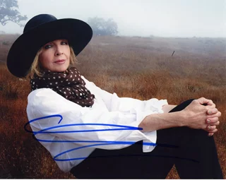 Diane Keaton autograph