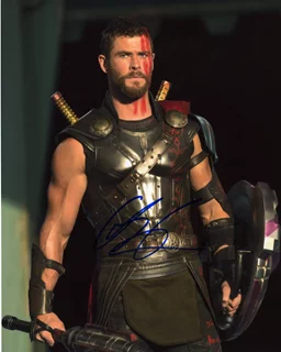 Chris Hemsworth autograph