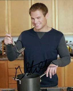 George Stults autograph