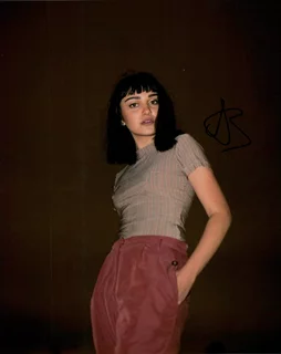 Ariela Barer autograph