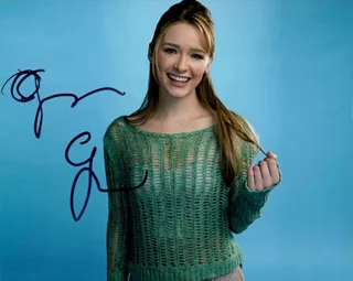 Greer Grammer autograph