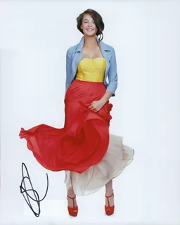 Stevie Lynn Jones autograph