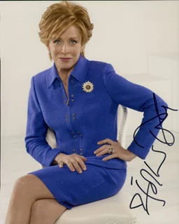 Holland Taylor autograph