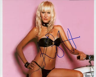 Kim Stewart autograph