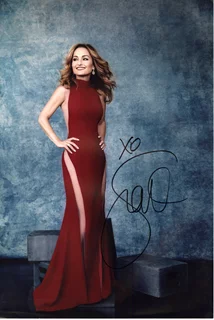 Giada De Laurentiis autograph