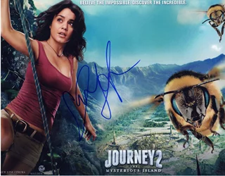 Vanessa Hudgens autograph