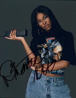 Diamond White autograph