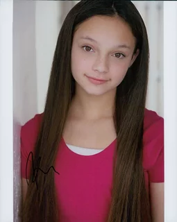 Kayla Maisonet autograph