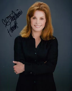 Stefanie Powers autograph