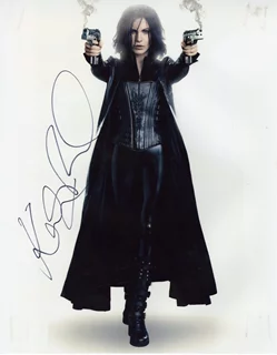 Kate Beckinsale autograph