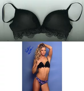 Victoria Winters autograph