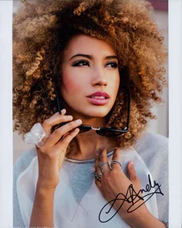 Andy Allo autograph