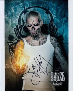 Jay Hernandez autograph