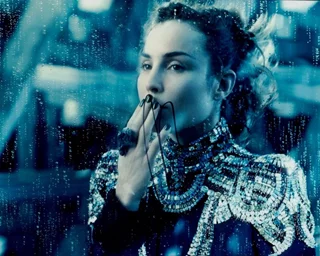 Noomi Rapace autograph