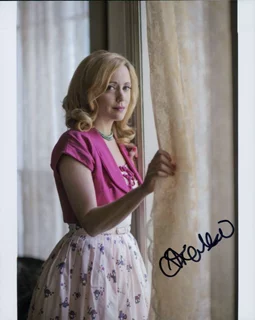 Annie Tedesco autograph