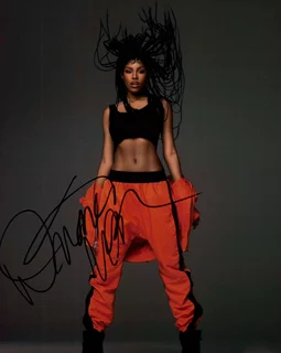 Diamond White autograph