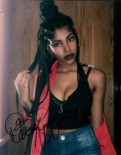 Diamond White autograph