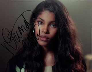 Diamond White autograph