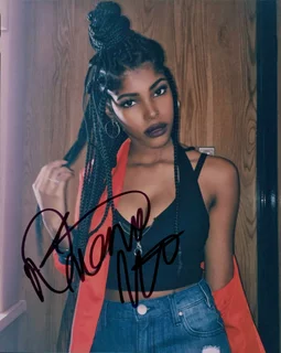 Diamond White autograph