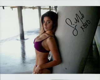 Sierra Nowak autograph