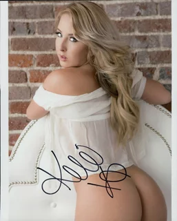 Kali James autograph