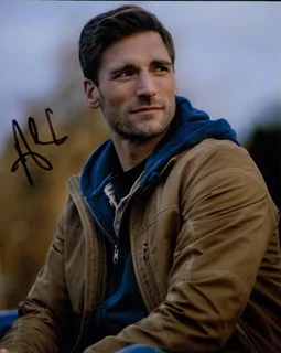 Andrew Walker autograph