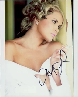 Candice Wurster autograph