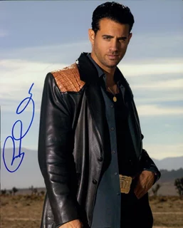 Bobby Cannavale autograph
