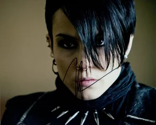 Noomi Rapace autograph