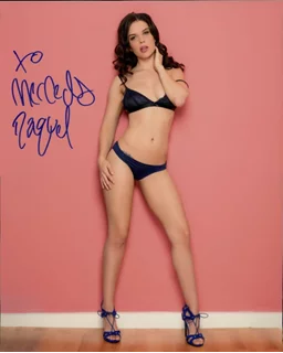 Mercedes Raquel autograph