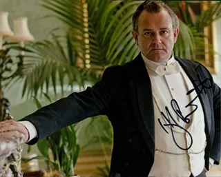 Hugh Bonneville autograph