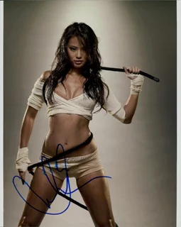 Jamie Chung autograph