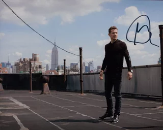 Matt Czuchry autograph