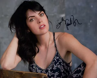 Emily Sandifer autograph