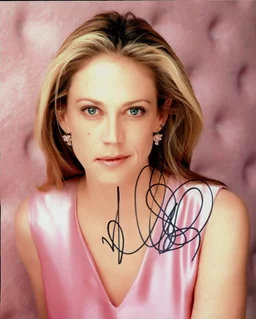 Ally Walker autograph
