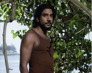 Naveen Andrews autograph
