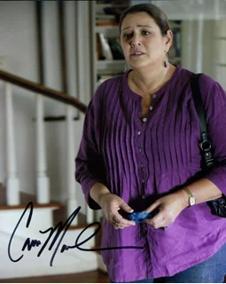Camryn Manheim autograph