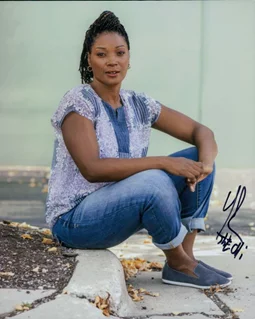 Yolonda Ross autograph