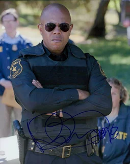 Rockmond Dunbar autograph