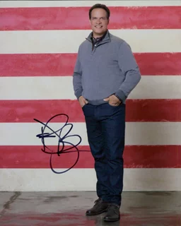 Diedrich Bader autograph