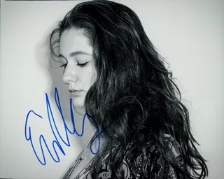 Emma Kenney autograph
